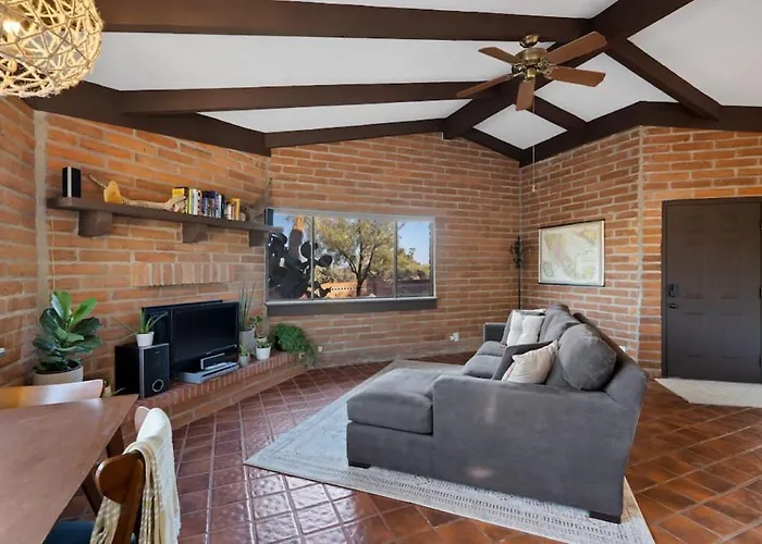 Holiday home Spacious Casita With Desert And Mountain Views Tucson