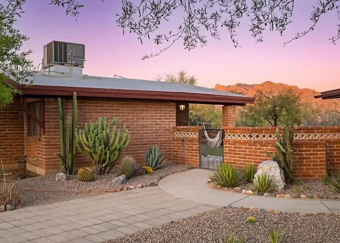 Holiday home Spacious Casita With Desert And Mountain Views Tucson